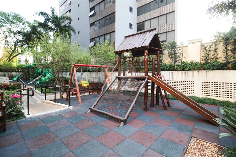 Foto REO1123165