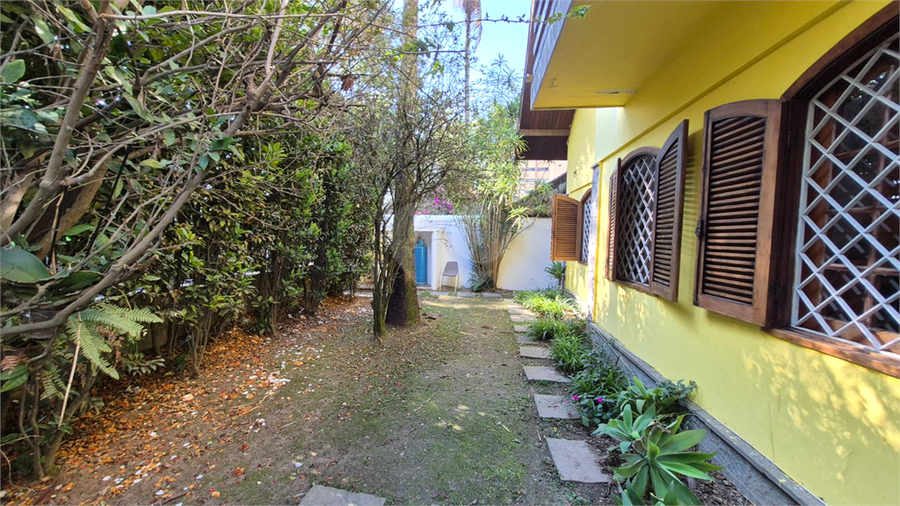 Foto REO1123171