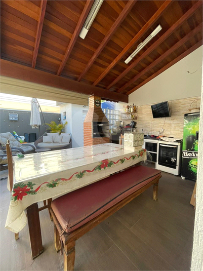 Foto REO1123225