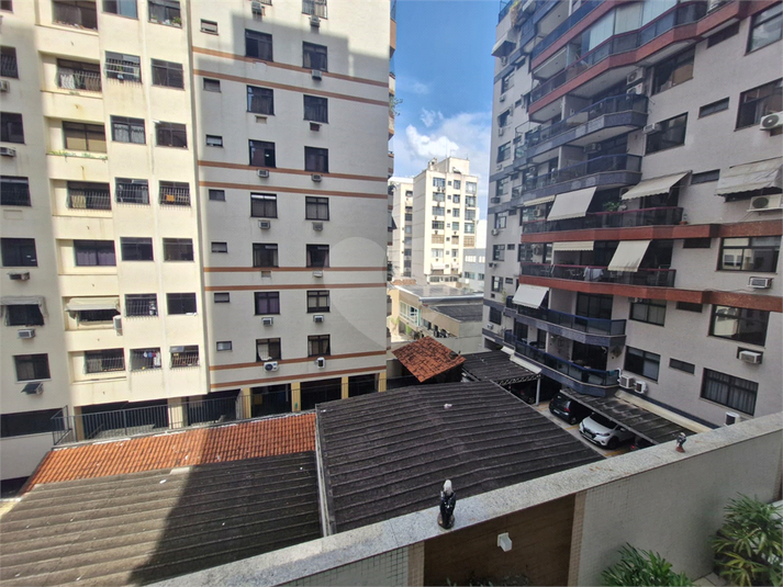 Foto REO1123250