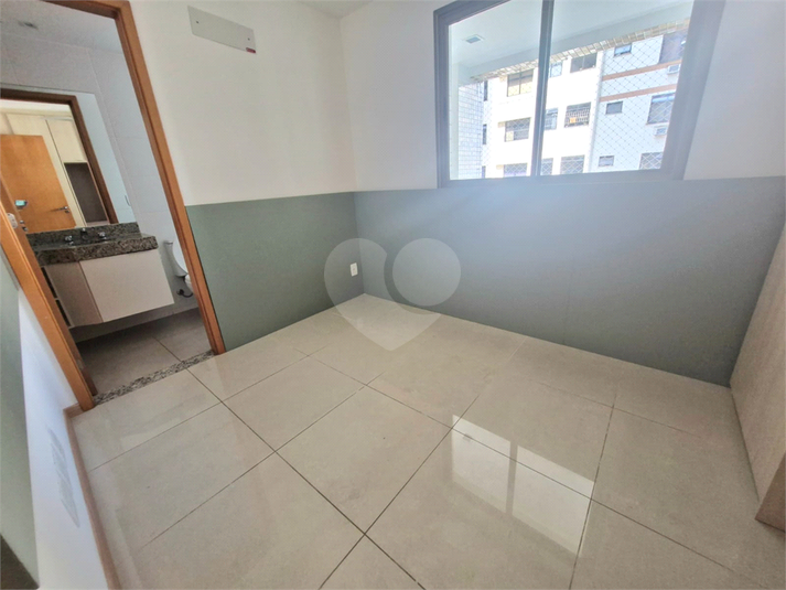 Foto REO1123250
