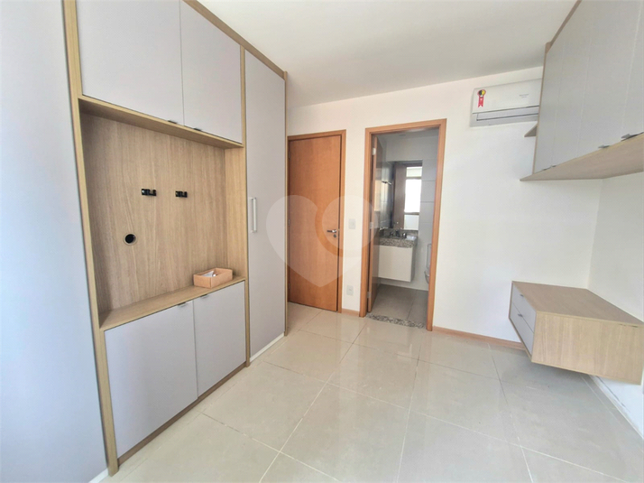 Foto REO1123250