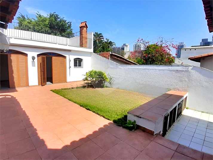 Foto REO1123301