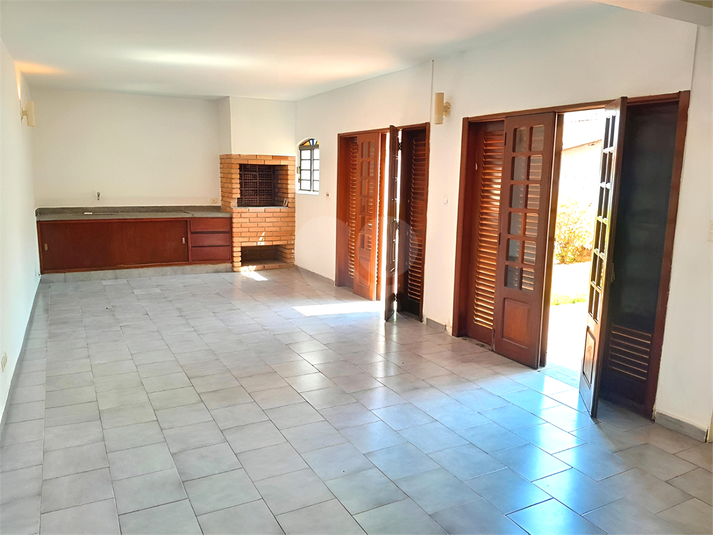 Foto REO1123301