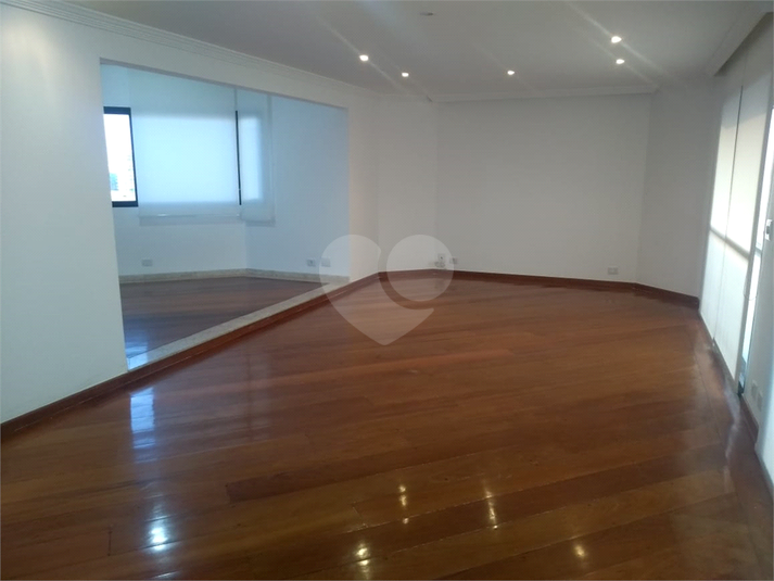 Foto REO1123322