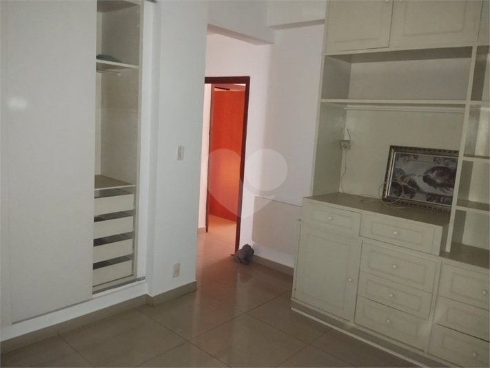 Foto REO1123338