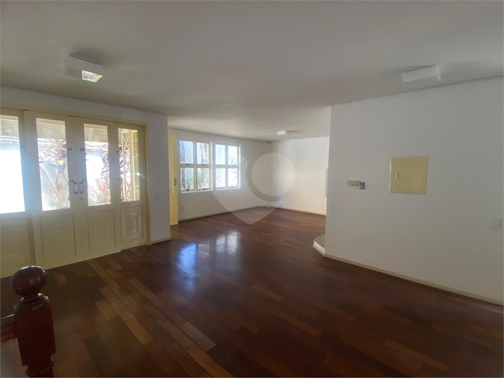 Foto REO1123348