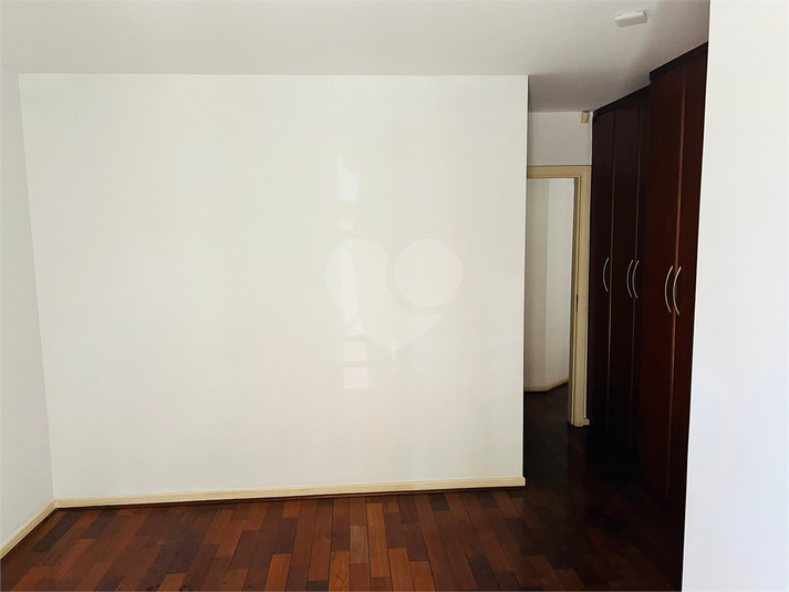 Foto REO1123348