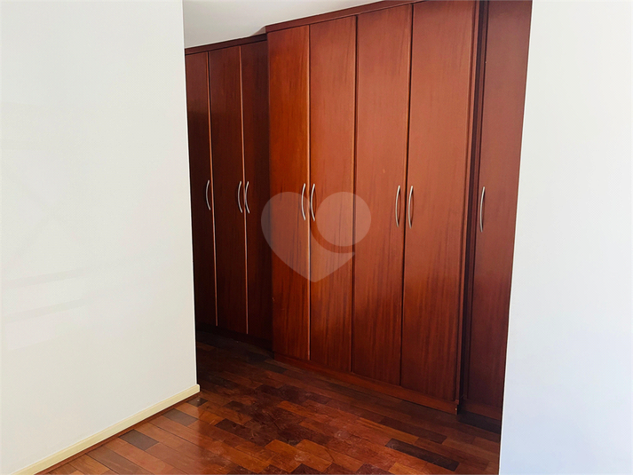 Foto REO1123348