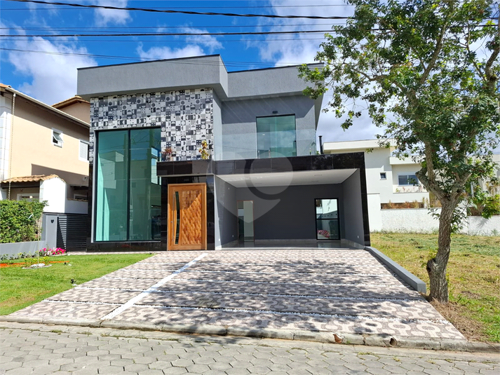 Foto REO1123349