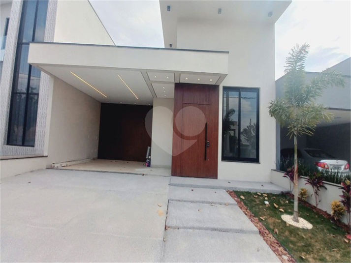 Foto REO1123376