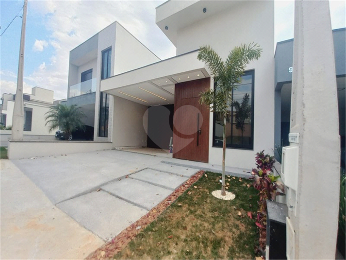 Foto REO1123376