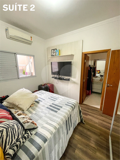 Foto REO1123398