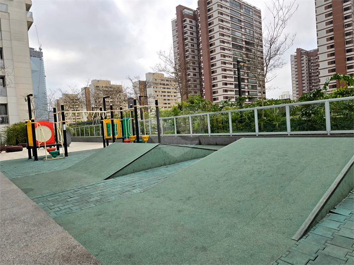 Foto REO1123425
