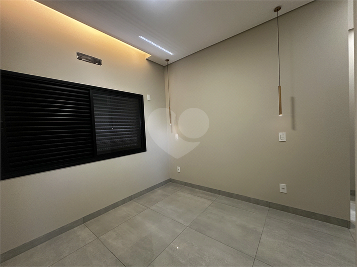 Foto REO1123427