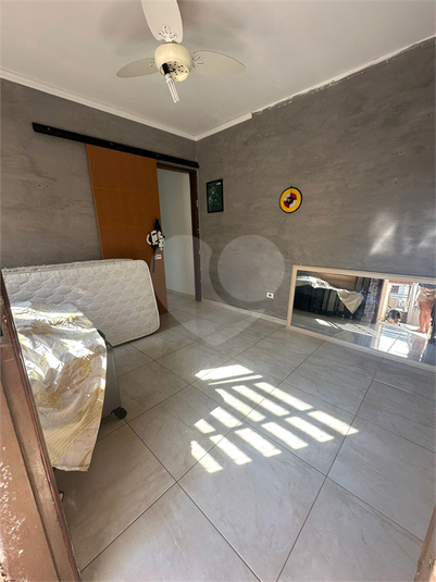 Foto REO1123459