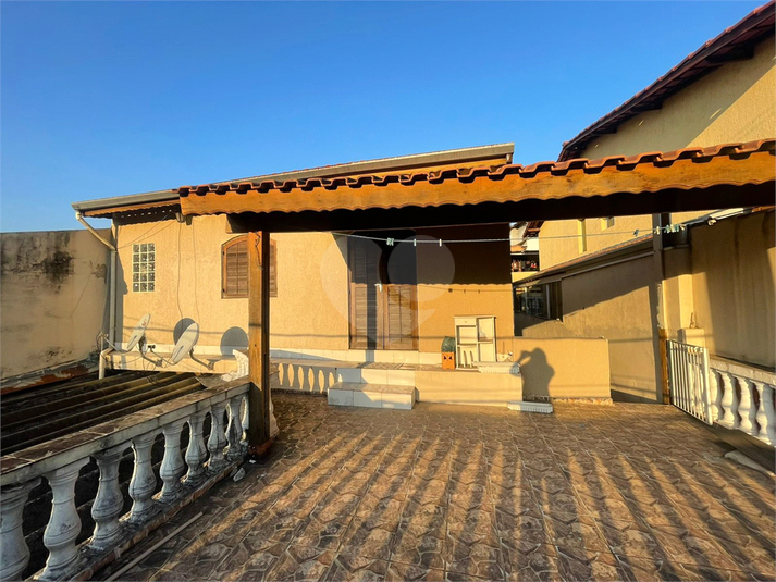 Foto REO1123459