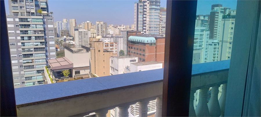 Foto REO1123477