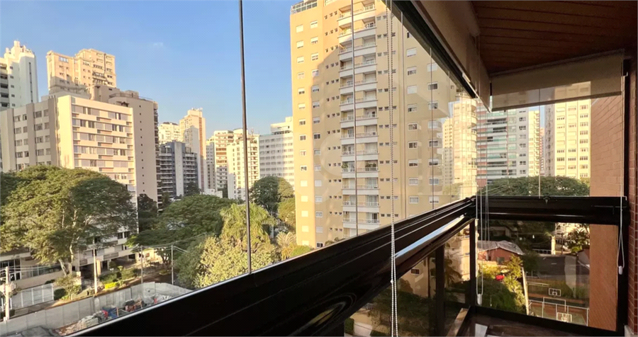 Foto REO1123486