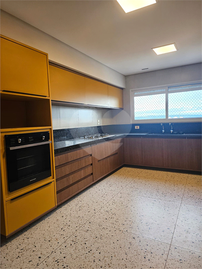 Foto REO1123494