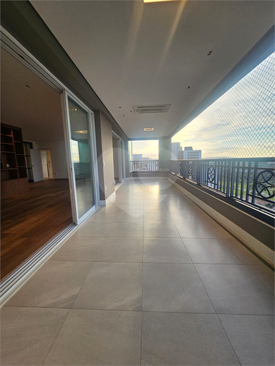 Foto REO1123494