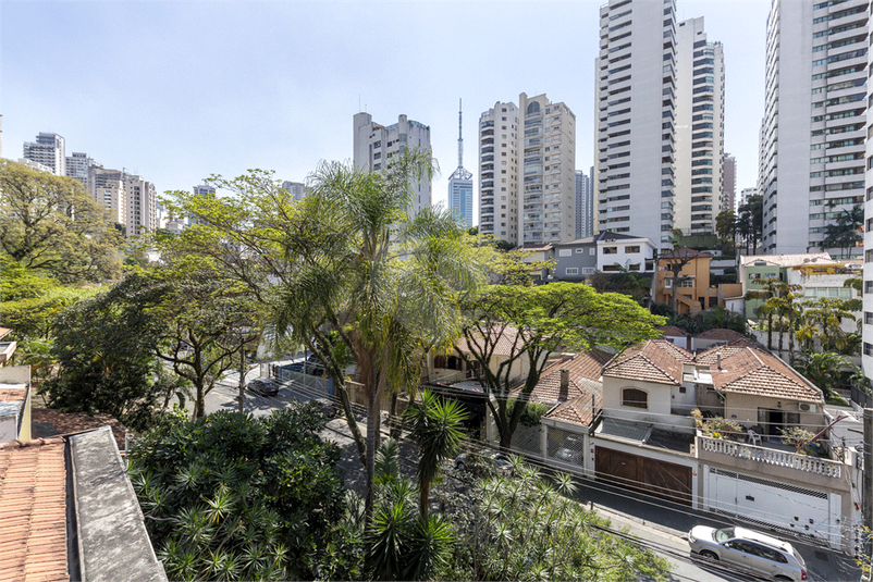 Foto REO1123500