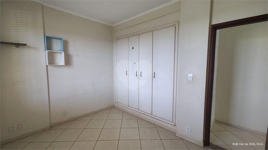 Foto REO1123504