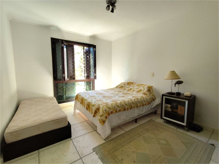 Foto REO1123574