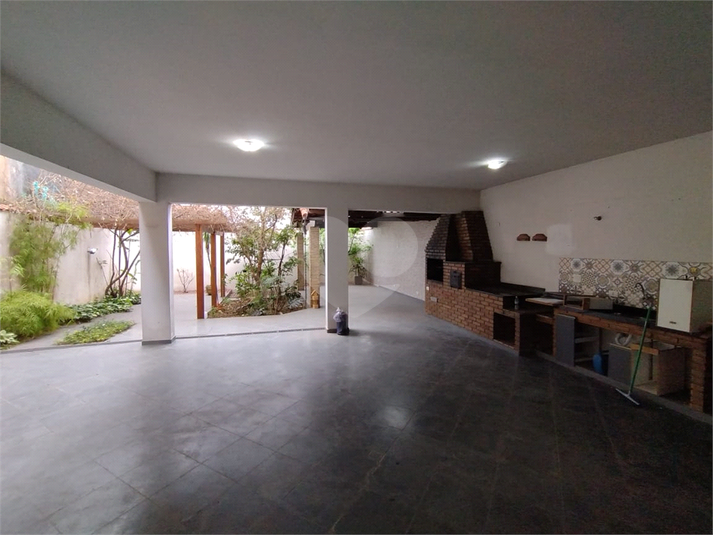 Foto REO1123576
