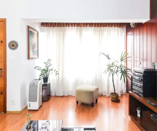 Foto REO1123602