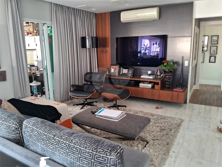Foto REO1123618