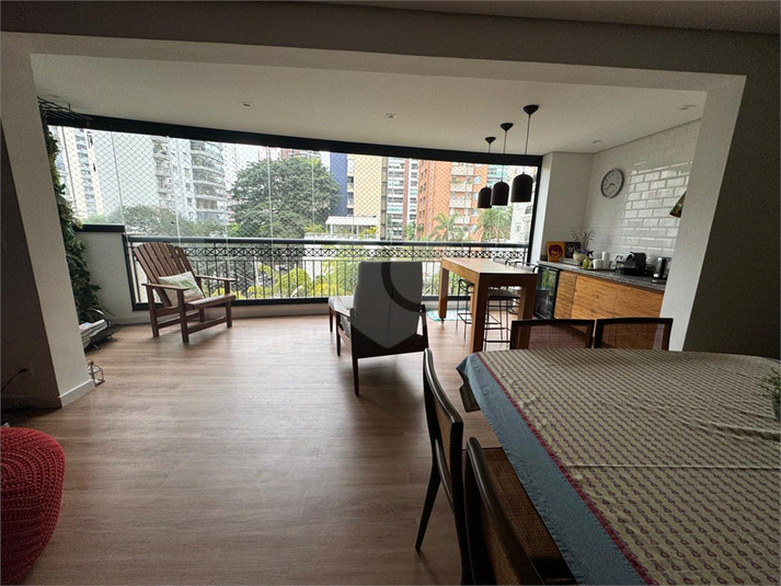 Foto REO1123638