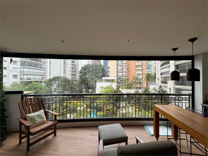 Foto REO1123638
