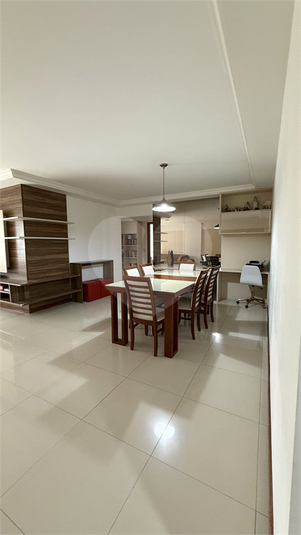 Foto REO1123661