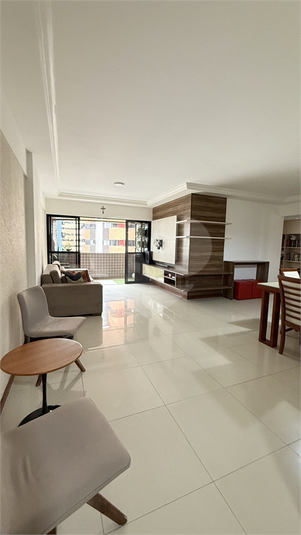 Foto REO1123661