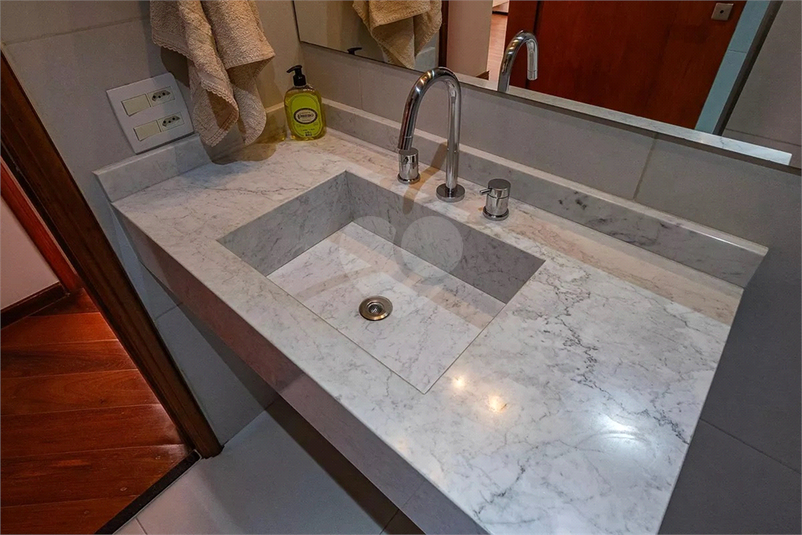 Foto REO1123667