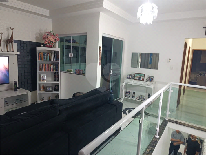 Foto REO1123724