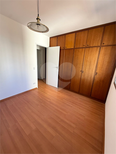 Foto REO1123756