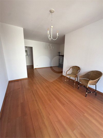 Foto REO1123756