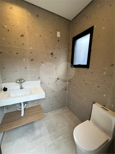 Foto REO1123766