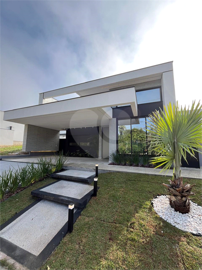 Foto REO1123766