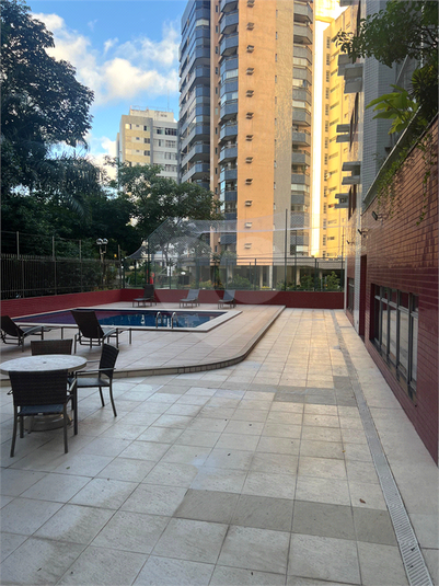 Foto REO1123769