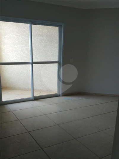 Foto REO1123775