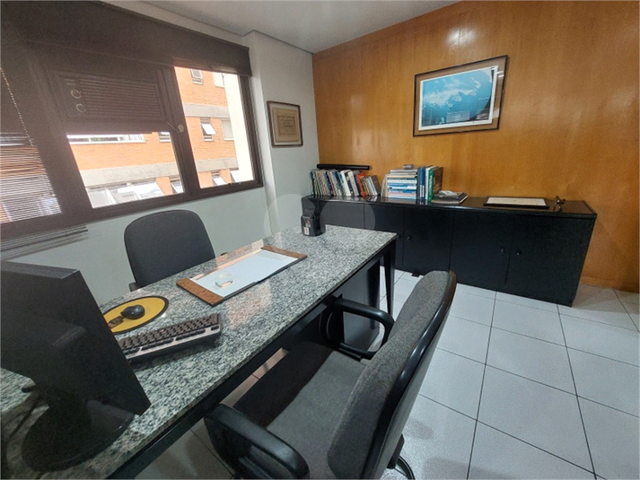 Foto REO1123781