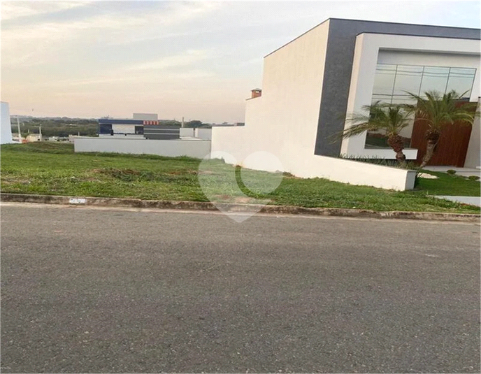 Foto REO1123793