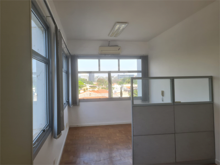 Foto REO1123800