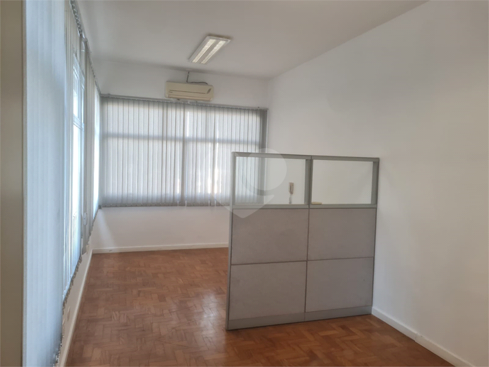 Foto REO1123800