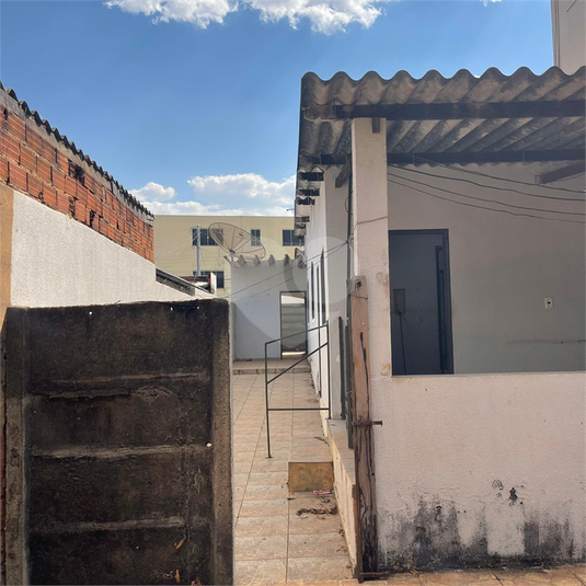 Foto REO1123801