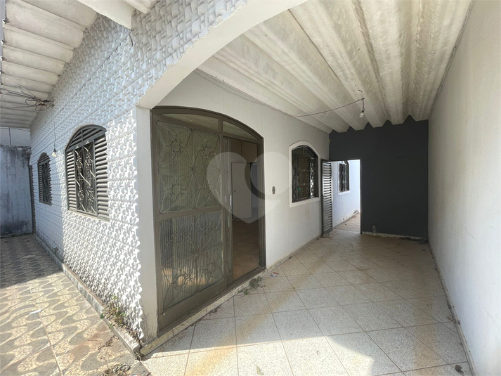 Foto REO1123801