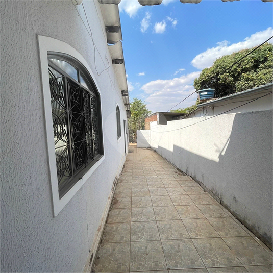 Foto REO1123801